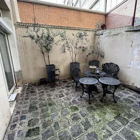 Champ De Mars Apartment